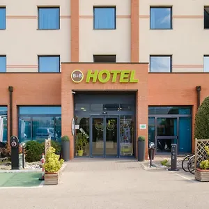Otel B&B Hotel Ferrara, Ferrara